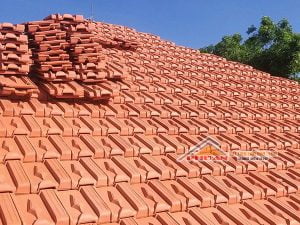 công sử dụng ngói lợp 22 viên